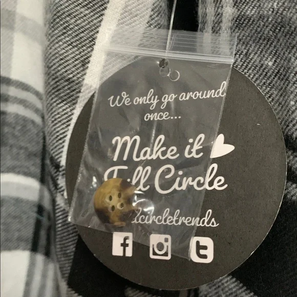 Plaid Button-Up Hoodie - Picture 7 of 12